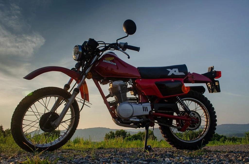 1600px-1984_Honda_XL80S_Motorcycle-1024x678.jpg