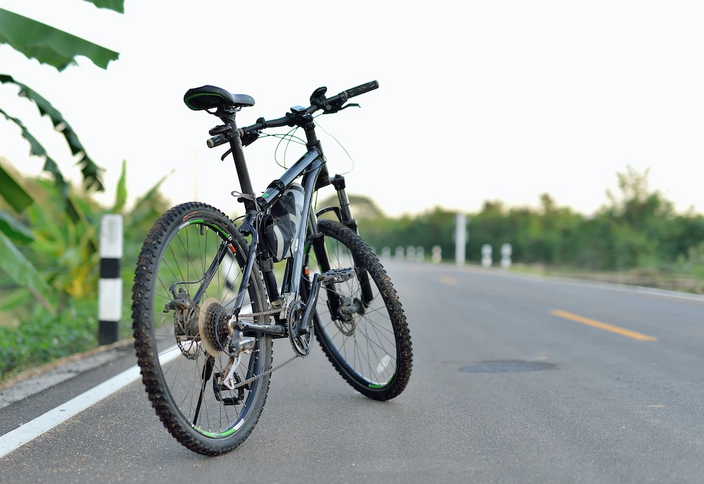 BICI-EN-CARRETERAS.jpg